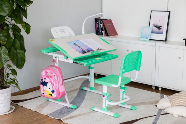 Комплект растущая парта и стул Cubby Disa Green